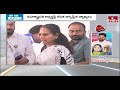 కేసీఆర్ కు షాక్ ఇచ్చిన కవిత.. కాంగ్రెస్ లో చేరుతారా..? | Off The Record | hmtv - 04:52 min - News - Video