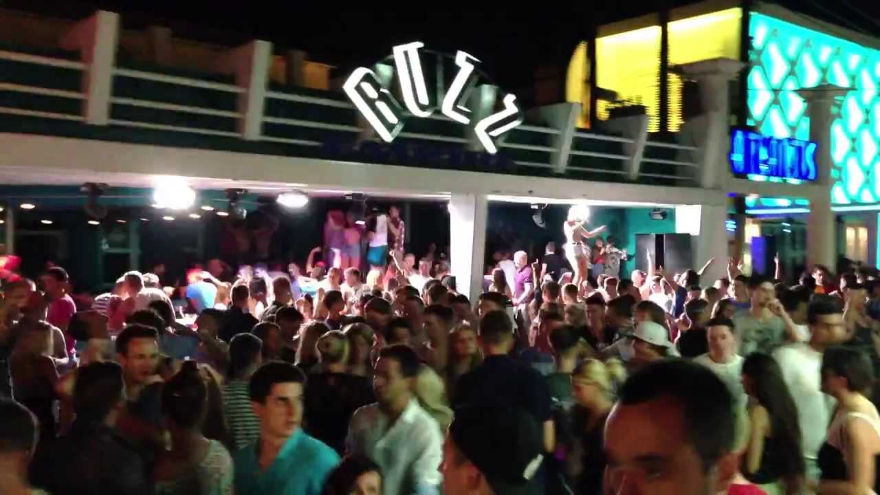 Buzz Bar Kavos 2013 - YouTube