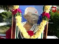 త్రివర్ణ పతాకానికి అభివాదం చేస్తున్న రామ్ చరణ్ || Ram Charan || 99TV Telugu  - 01:39 min - News - Video