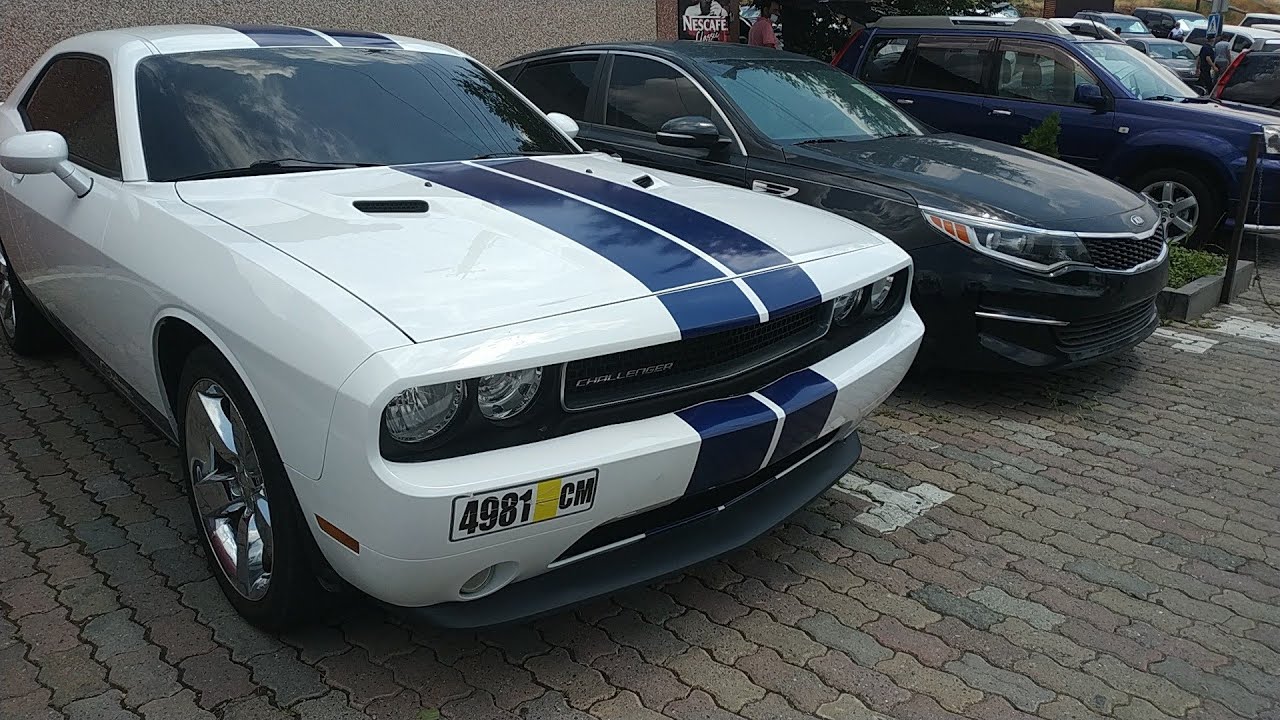 dodge challenger sxt