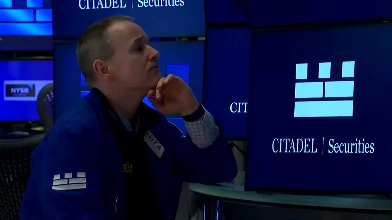 Wall Street ends mixed as earnings lift the Dow | REUTERS