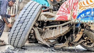 Hino Truck Most Dangerous Accident Due To Overload Truck Front Axel was Broken Down in Middle Road 