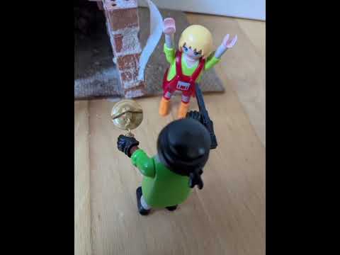 Playmobil Action: The Theft of the Valuable Vase!