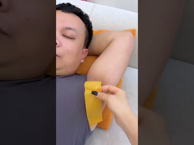 天天睡懶覺，這下精神了吧，閨女對不起了，你爸不會對你怎麼樣的 #爸爸帶娃 #家有萌娃 #父女日常 -