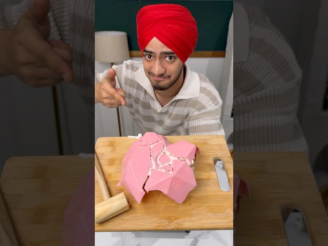Pheli bar Pinata Tiramisu Bnaya 😱 bhai ke aya khoon | street food @Param_aedy #shorts #shortsfeed