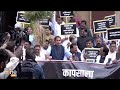 Opposition Parties Hold Protest Against Maharashtra Government Over Farmers Issue | News9  - 02:00 min - News - Video