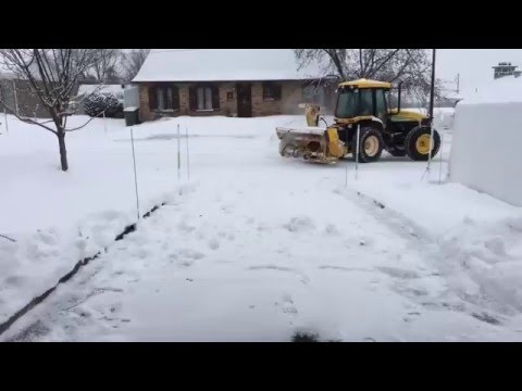 Канадска машина за чистење снег од улица