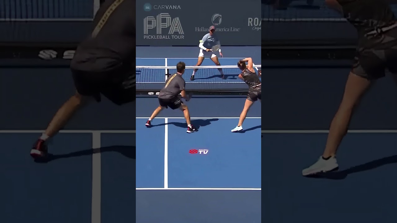 ELITE hand coordination 🗣️ #pickleball #pickleballislife #pickleballhighlights