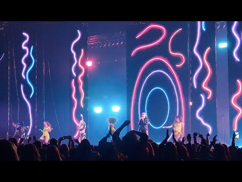 Zara Larsson - Last summer - Poster Girl tour