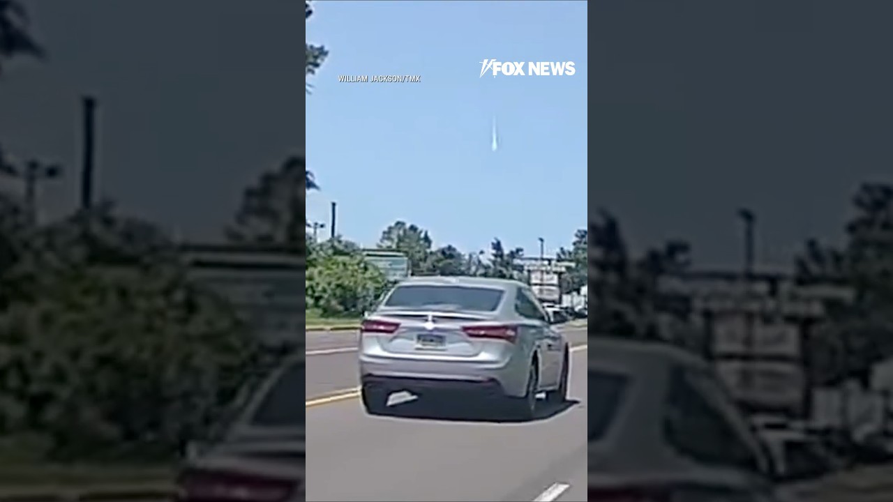 WATCH: Fireball seen falling from the sky in South Carolina #shorts #meteor #space #southcarolina