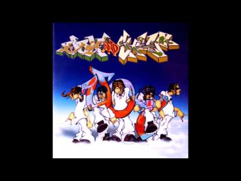 HOT 자유롭게 날수 있도록