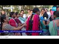 MLA Grandhi Srinivas and MP Candidate Uma Bala Election Campaign at Narsapur |@SakshiTV  - 05:22 min - News - Video