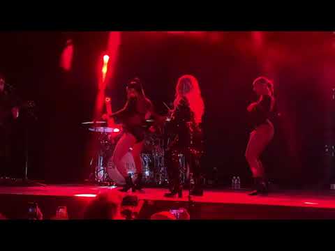 Sabrina Carpenter - Hold Tight - Las Vegas - 3/21/19