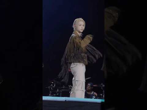 TODAY LIX, OMG HE ATE❤️❤️🤎#felix #straykids #skz #concert #tour #shorts #viral #kpopskz #dominate