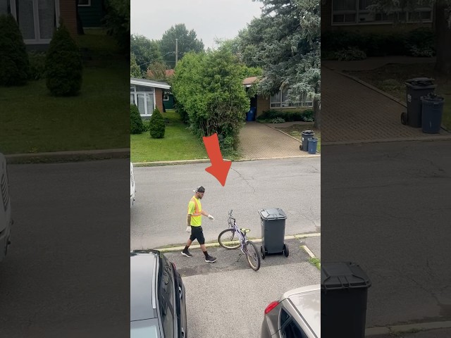 Canadian Garbage Trucks Can Take Bicycles Too#garbagetruck #automobile #bike #bicycle #canada