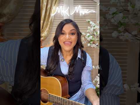 Aproveite para louvar com a Fabiana Sinfrônio, assista 