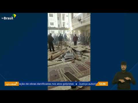 Explosão em mesquita mata mais de 30 pessoas no Paquistão