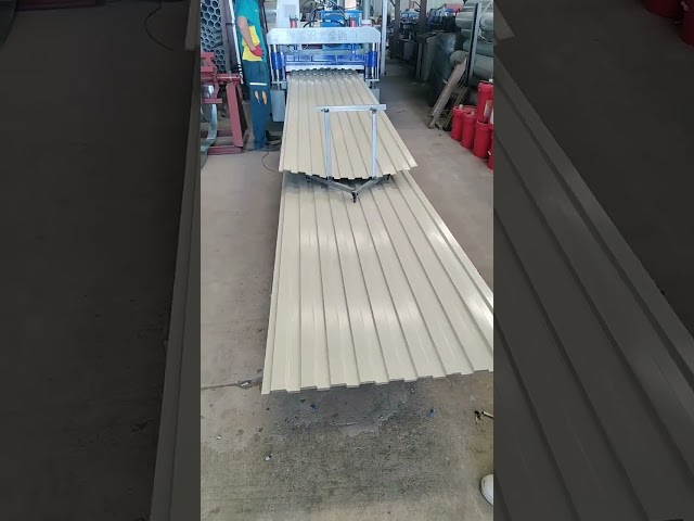 Color steel tile making process