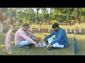 Tejashwi Yadav and MLAs Engage in Cricket and Chess at Residence | News9