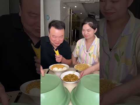 My selfish husband stole my egg noodles, so I made him go hungry.