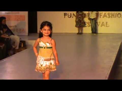 WHAT A CONFIDENCE, CUTE & SWEET GIRL RAMP WALK AT KIDS FASHION SHOW IN PUNE Anshita Rajure