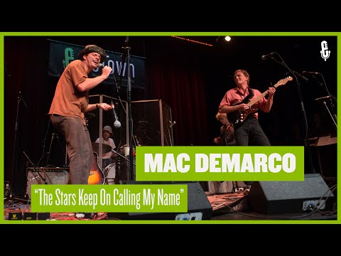 Mac DeMarco - The Stars Keep On Calling My Name (eTown webisode #1091)