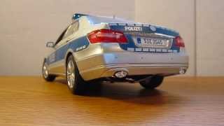 MAISTO Автомодель (1:18) Mercedes Benz E-Class German Police version серебристо-синий (36192 silver-blue)