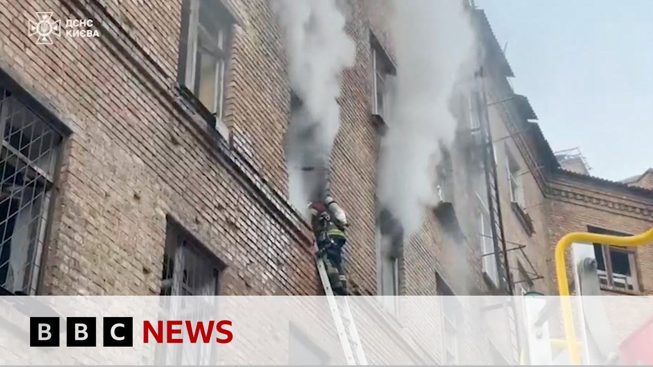 Six dead in Russian airstrikes, hours after Trump shelves bid for Putin talks | BBC News