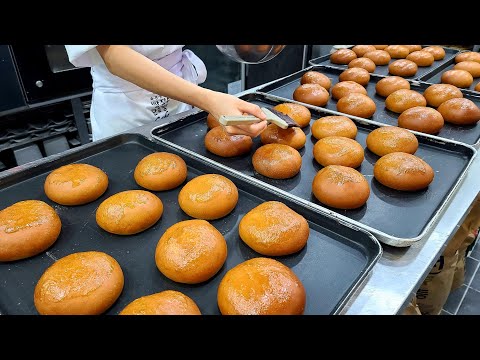 단팥빵 하나로 매장만 50개! 빈틈없이 생크림으로 꽉꽉 채운 생크림 단팥빵 Fresh cream sweet red bean bread - Korean street food