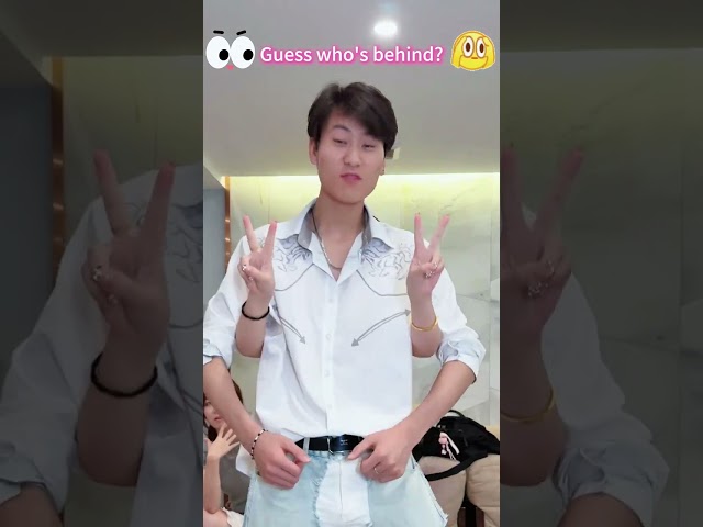 你猜错了，后面没人，哈哈You guessed wrong, there's no one
