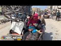 Palestinians flee Jabaliya in northern Gaza as Israel renews attack on the area