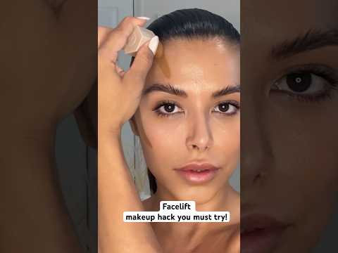 Facelift makeup hack you must try! 💄 #makeup #makeuphack #facelift