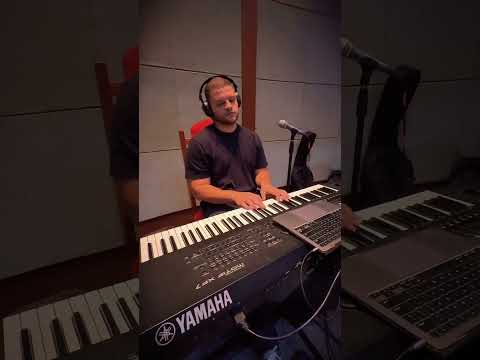 🎹 Mudei a melodia no meio do solo.  👉 Assista até o final, siga @olauanrodrigues #euvouconstruir