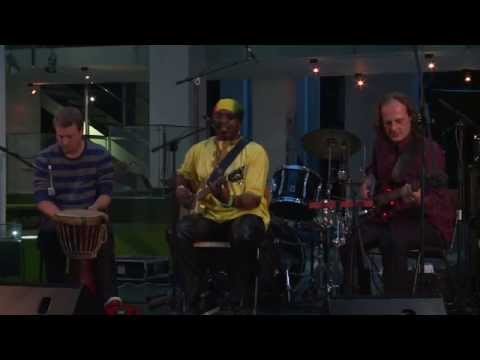 Papa Africa & Band - live & unplugged  Papa Africa 2014
