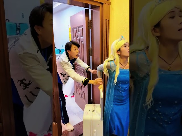 在家的样子和出门的样子 #cosplay#shorts #艾莎