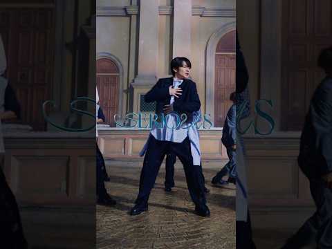 猫の動画サムネイル - 'SERIOUS'Dance Practice Tatsuya Fukazawa Focus#SnowMan#SnowMan_SERIOUS#シリアスのダンス#深澤辰哉#TatsuyaFukazawa