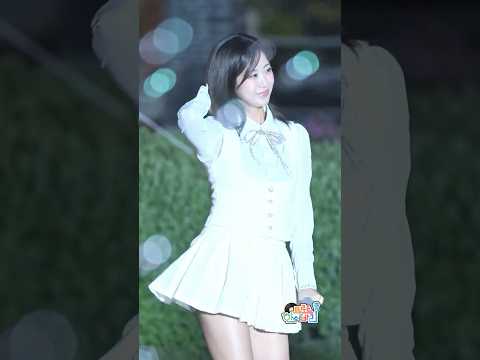 요니의 치명적인 골반 흔들기 #강혜연 #그냥가면어쩌나