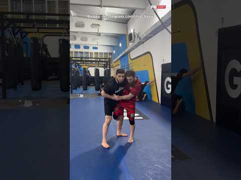 Ислам Махачев показал, как бросать соперника #ufc #дамирмухетдинов #махачев