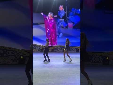 Вика и Лина проходят кастинг в подтанцовку к Булановой😆🔥#figureskating#фигурноекатание#синицина