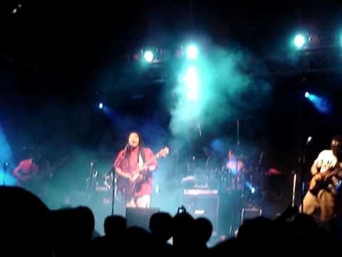 台灣搖滾雷鬼樂團MATZKA在巴拉圭演唱主打歌曲MADO VADO - 2010/10/15