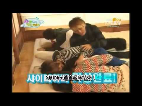 佑根叫SHINee爸爸起床~~~