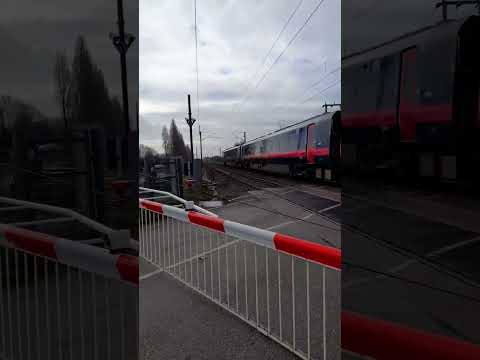 Hull Trains Class 802 at Church Lane (South Muskham) Remote Control CCTV Level Crossing (18/03/23)