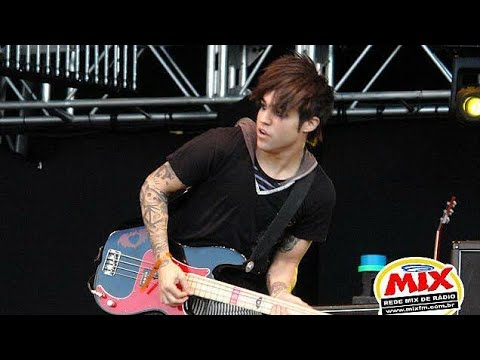 Fall Out Boy - 'Nobody Puts Baby In The Corner' LIVE São Paulo MIX Festival 2007