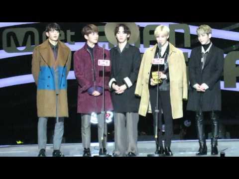 【FANCAM】 SHINee - Best Dance Performance Male Group Award Speech @MAMA 2015 IN Hong Kong