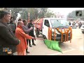 UP CM Yogi inaugurates Khichdi Mela Camp, distributes blankets | News9