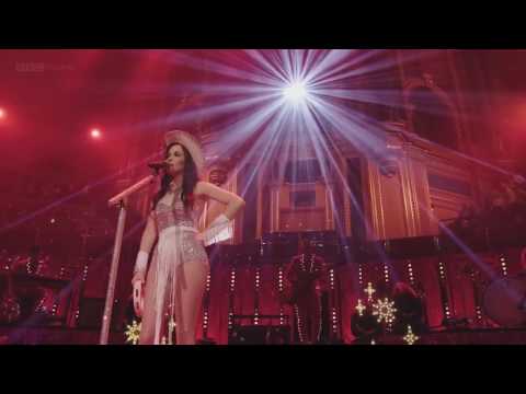 Kacey Musgraves - These Boots Are Made For Walkin' (Live at Royal Albert Hall)