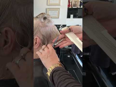 Layer Bob haircut style #haircut #video #short #layerup #shorts #bob #