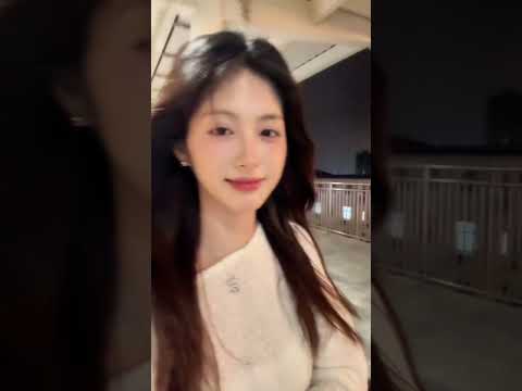 放弃挣扎吧。别想用沙来捏出梦里通天塔。#吴嘉茹 #大吃帝国 #说句不好吃的 #douyin