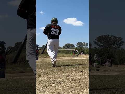 Bateandole a un Pitcher Leyenda del Béisbol