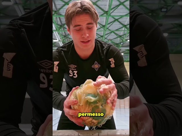 Perché i giocatori di pallamano mettono la colla sulla palla 😮